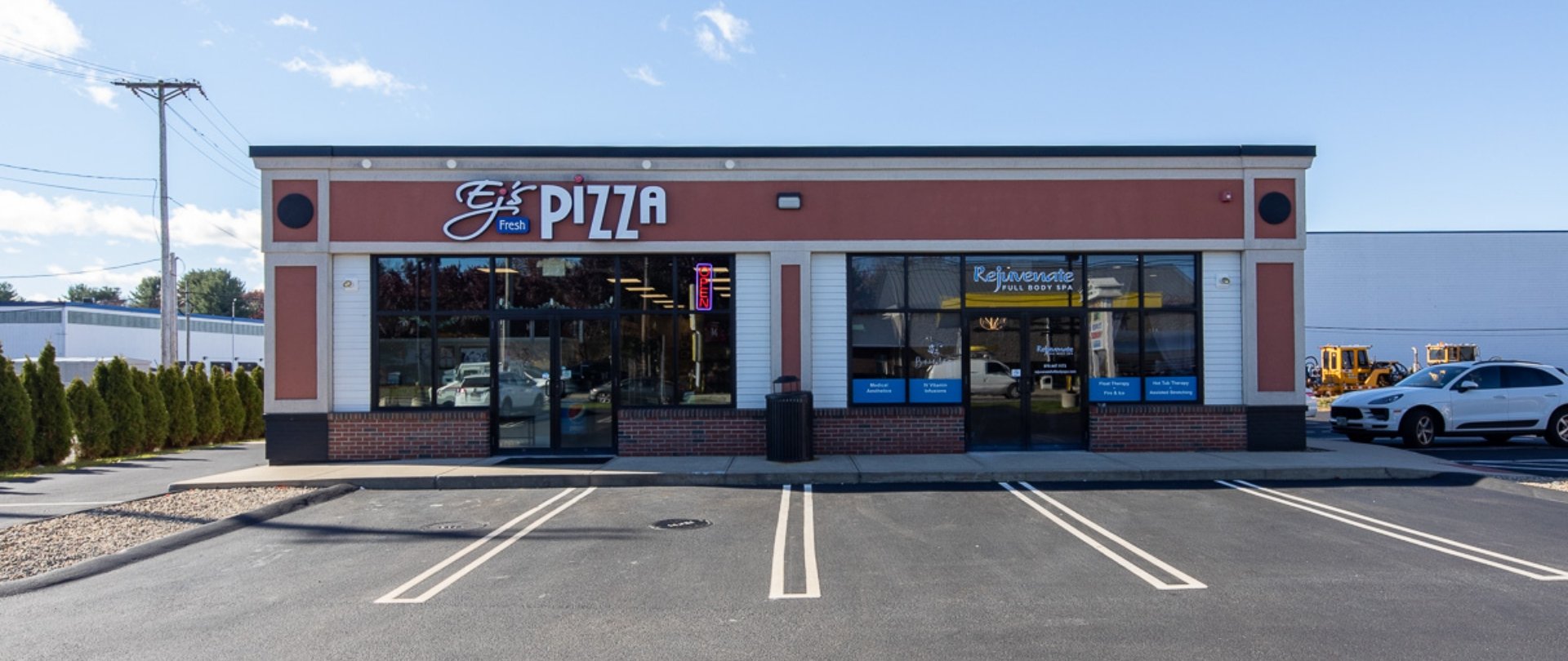 EJs Pizza exterior and parking lot